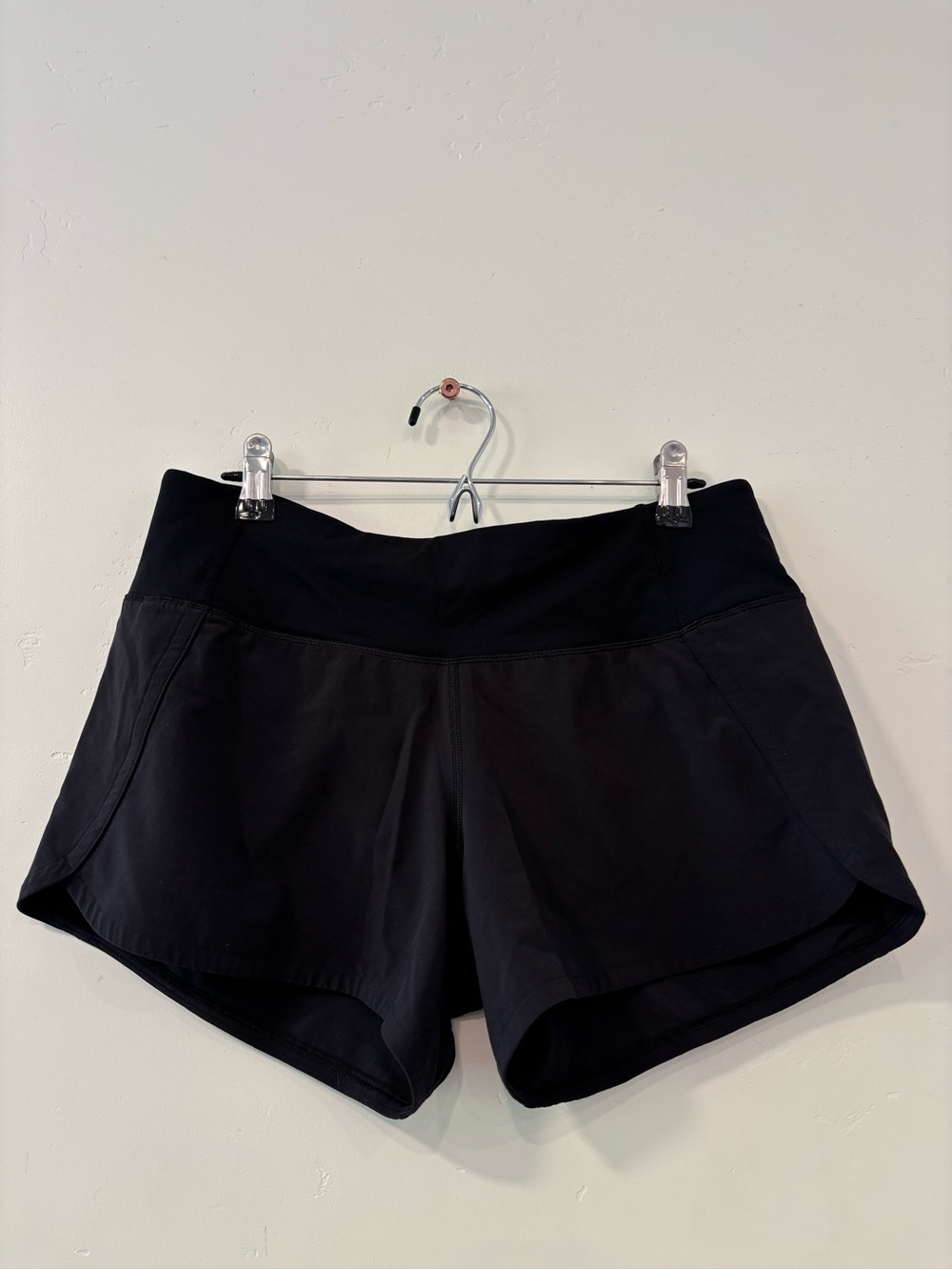 Lululemon Athletica Black 4-Way Stretch Run Times 4” Shorts Women's Size 6